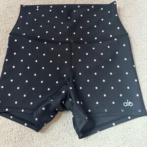 Women’s Biker Shorts- Alo Yoga